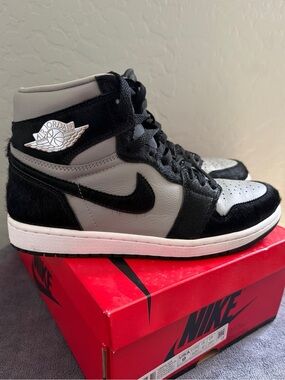2022 Nike Air Jordan 1 Retro High OG Twist 2.0 Medium Grey W9 - M7.5 Real Fur